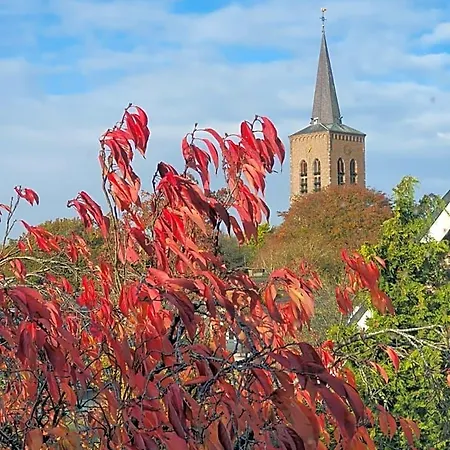 ベッド・アンド・ブレックファスト Maaslandje Wijk en Aalburg