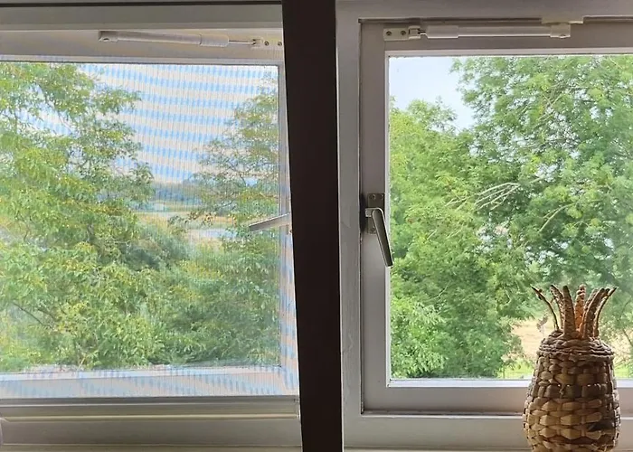 Maaslandje Bed & Breakfast 3*